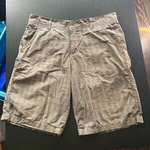 MENS GOTCHA PLAID BROWN  FLAT FRONT SHORTS/100% COTTON SIZE 34